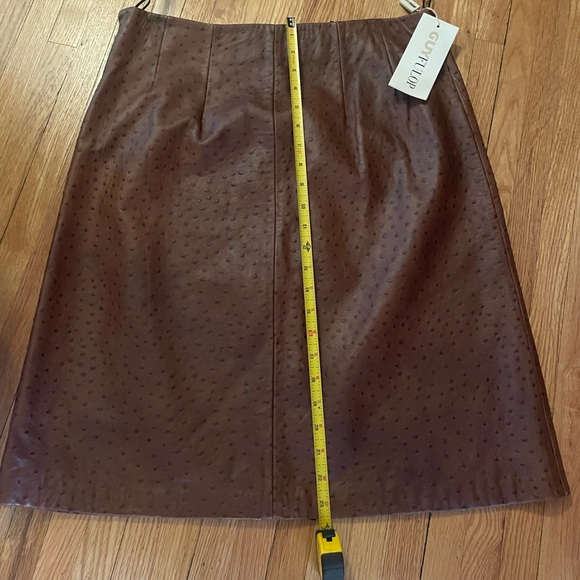 Vintage never worn Guy Fulop brown “leather” skirt. US Size 10; euro 46. - Picture 8 of 10